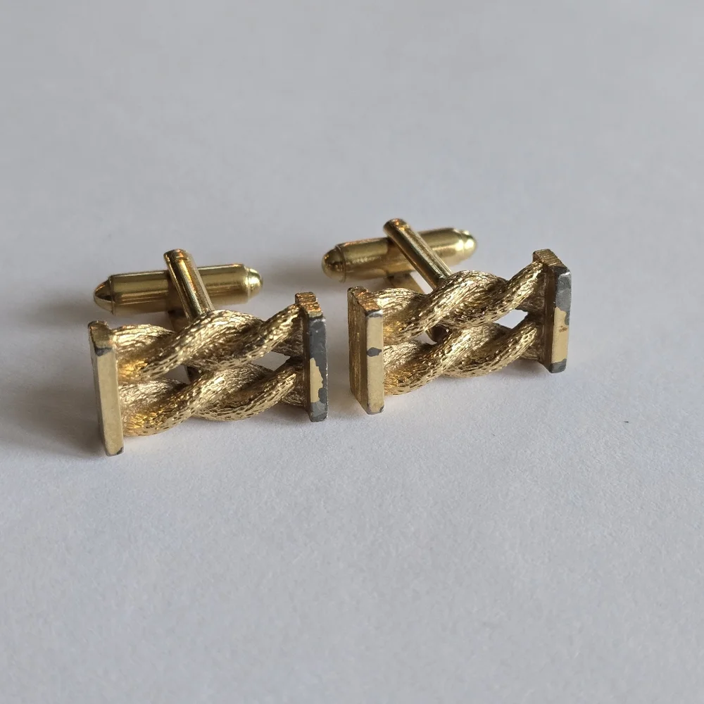 Vintage pair cufflinks